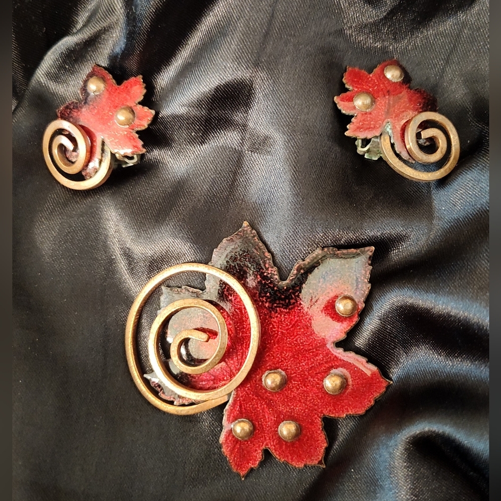 Matisse Renior Vintage Enameled Red & Copper Maple Leaf Brooch And Earring Set